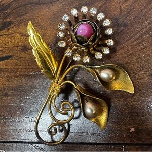Vintage Gold and Pink Stone Floral Brooch With Pearls and Clear Stones